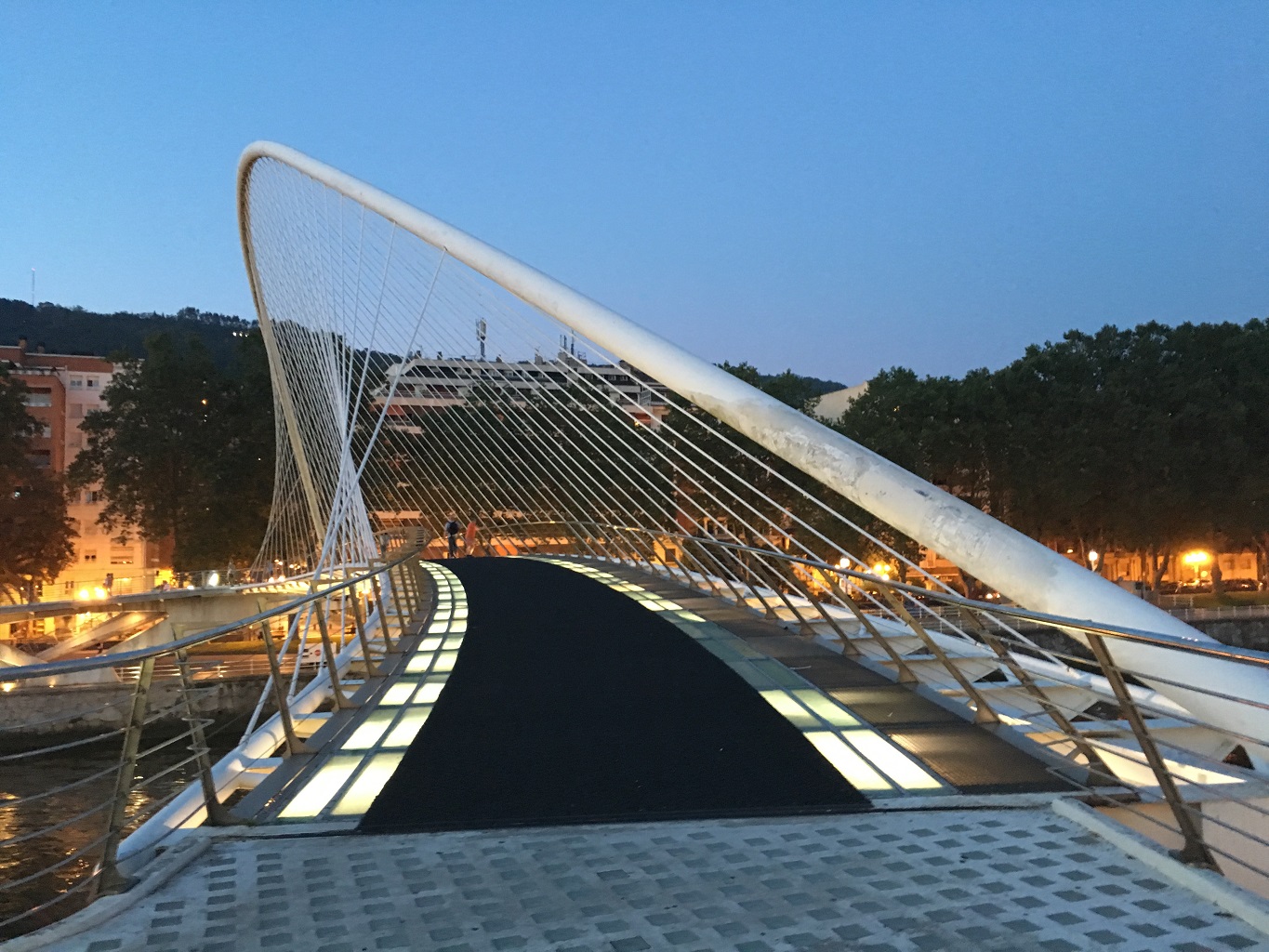 Океанські пляжі, стародавні міста та найкраща кухня країни. Чому варто запланувати поїздку північю Іспанії